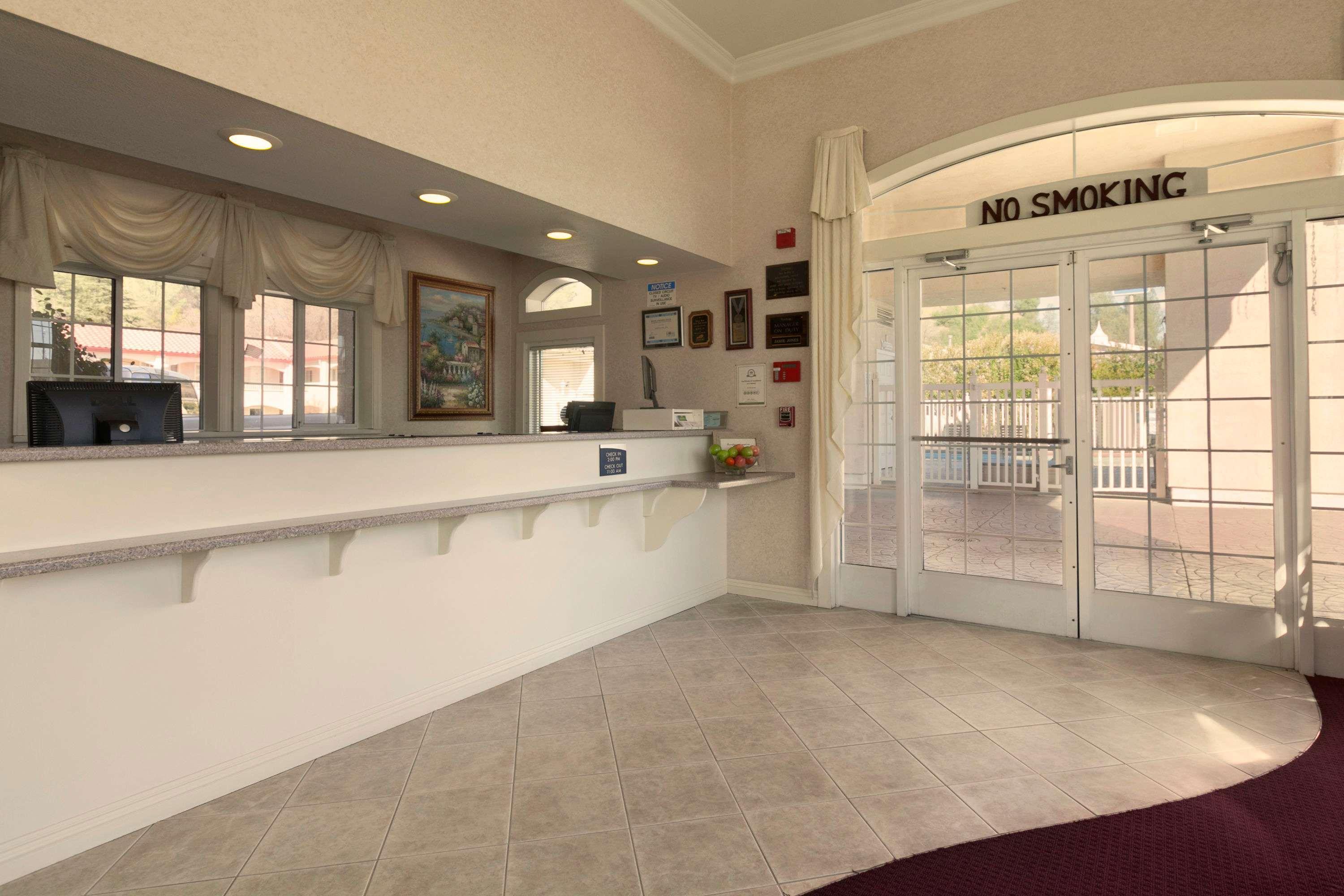 Travelodge By Wyndham Redding Ca Zewnętrze zdjęcie