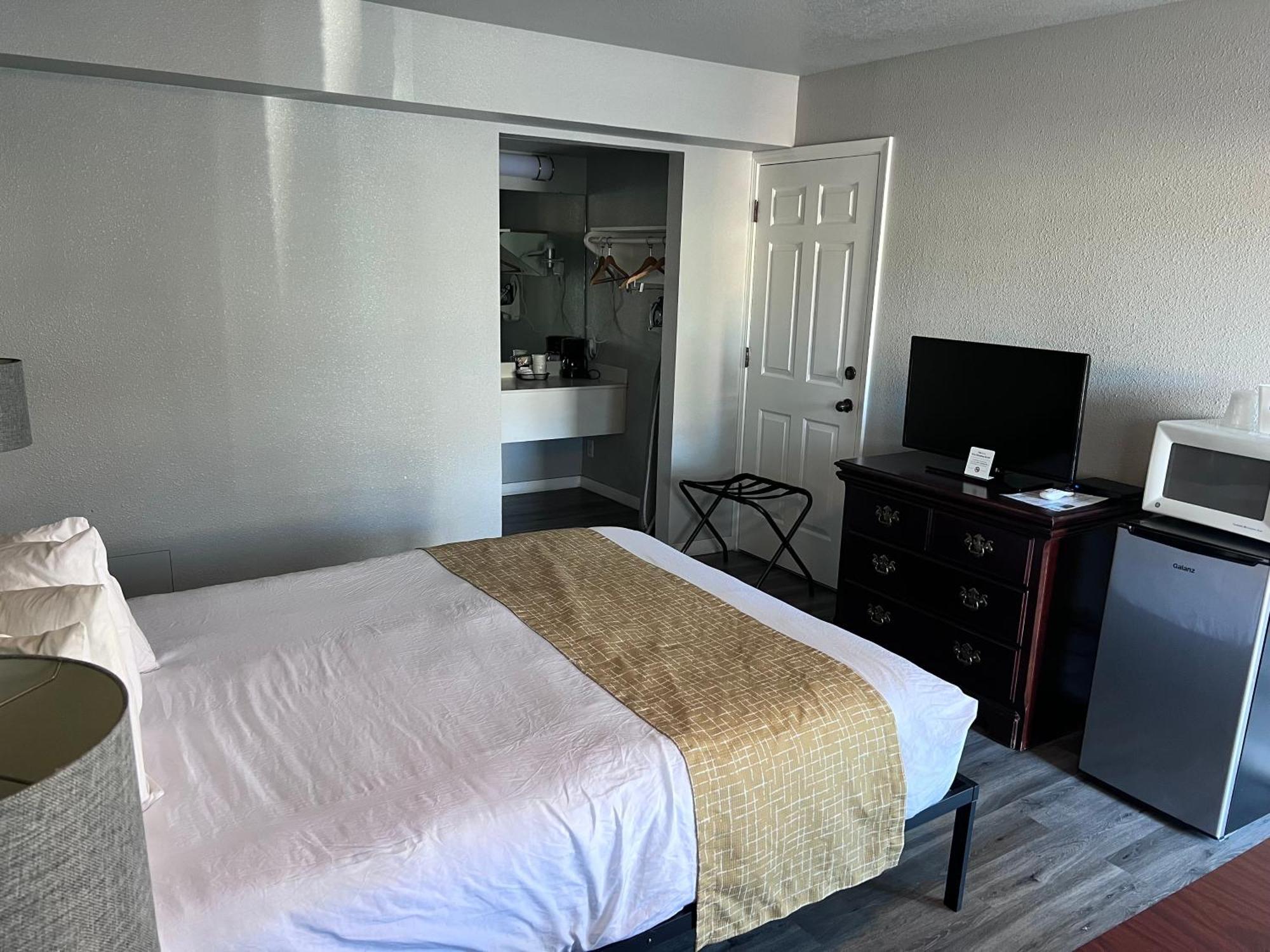 Travelodge By Wyndham Redding Ca Zewnętrze zdjęcie