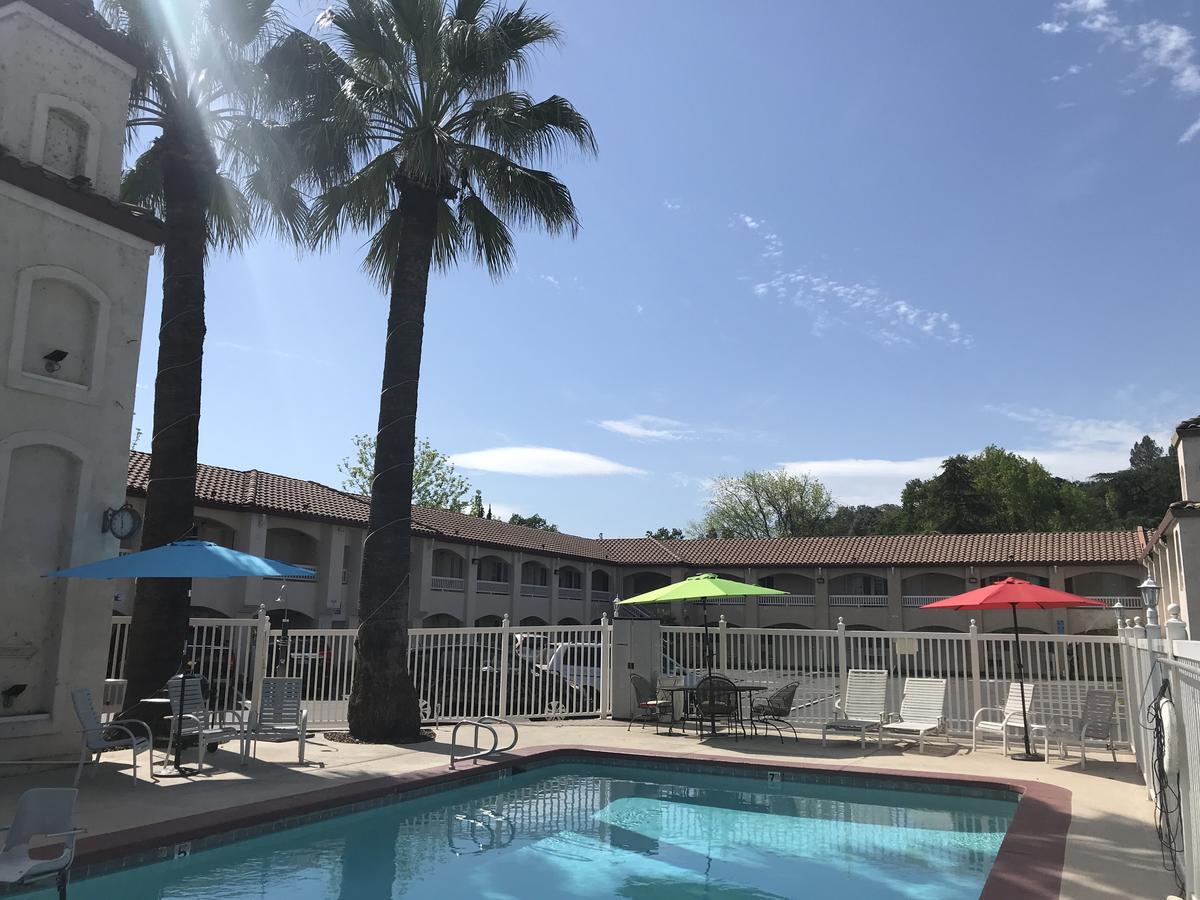 Travelodge By Wyndham Redding Ca Zewnętrze zdjęcie